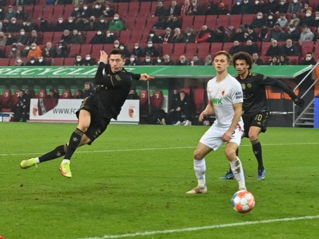 1637408496175026095.jpg